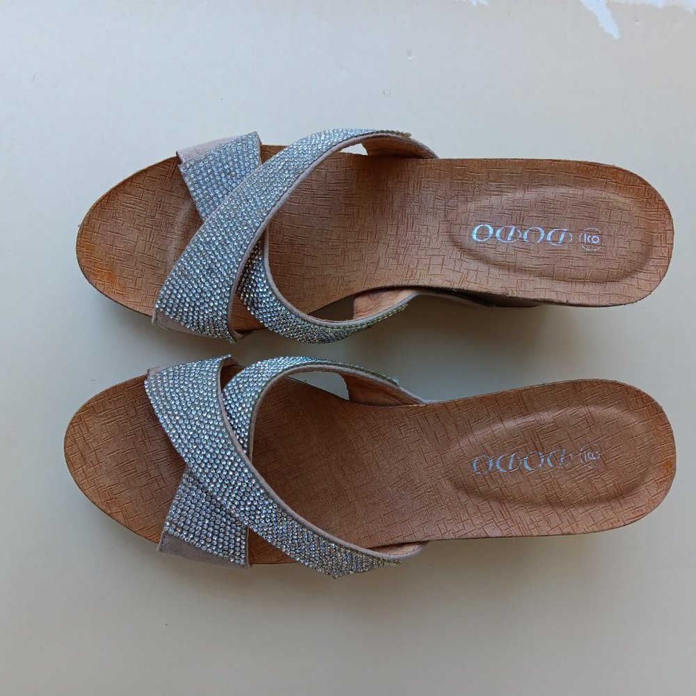 DODO Rhinestone and beige suede slip-on Wedgies, US 8.5